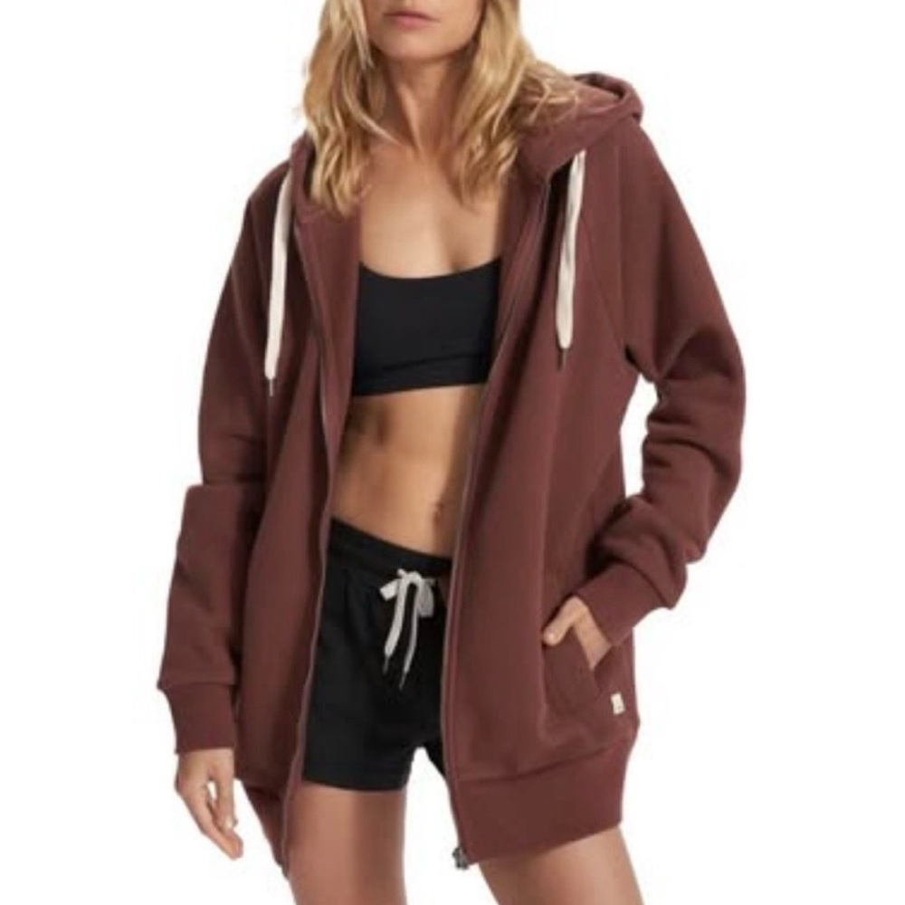 Vuori Women's Restore Thick Hoodie in Sedona Brown Oversized Medium
